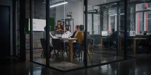 Reunión de equipo del área de recursos humanos
